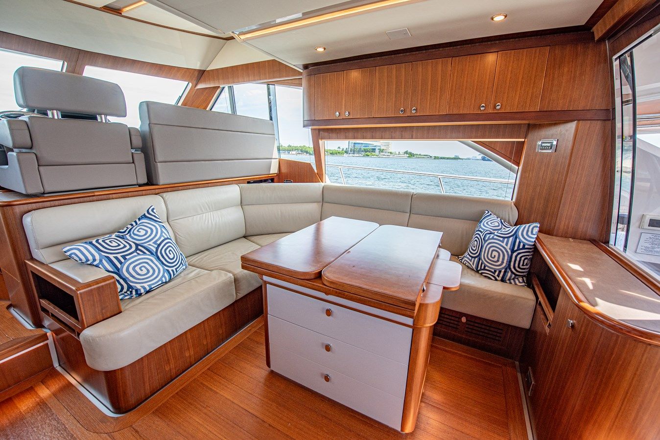 the best price on Well Done - BELIZE MOTORYACHT