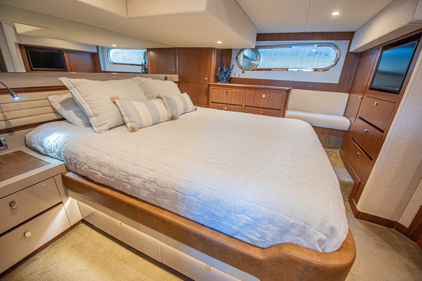 Well Done - BELIZE MOTORYACHT