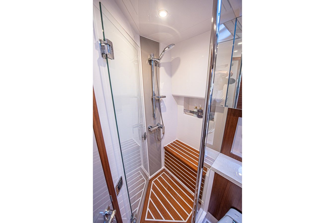 Buy a Well Done - BELIZE MOTORYACHT at Shestakov Yacht Sales