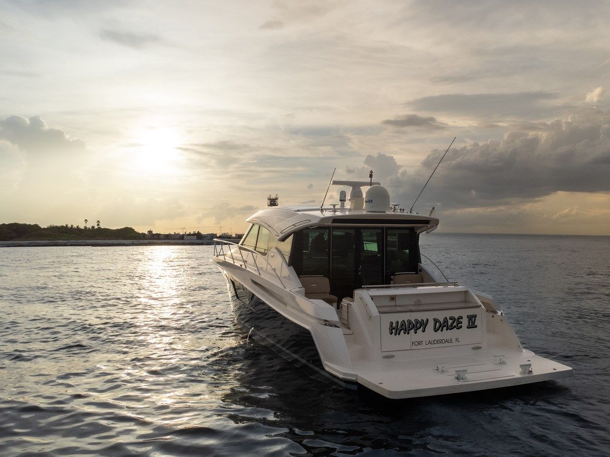 Купить яхту Happy Daze IV 2017 в Shestakov Yacht Sales