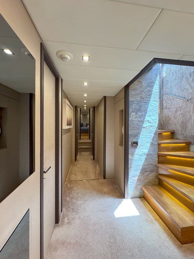 Buy a @Last - ARNO LEOPARD at Shestakov Yacht Sales