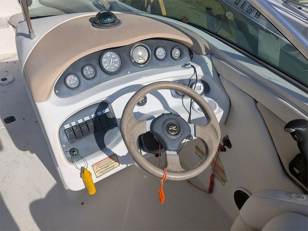 Лучшая цена на 21' Sea Ray 2001 205 2001