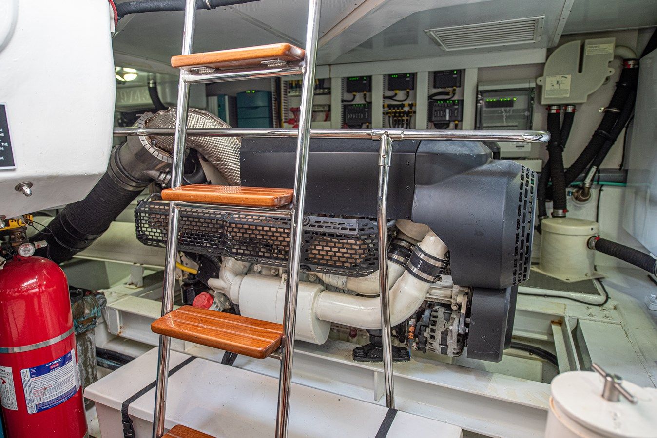 the best price on Well Done - BELIZE MOTORYACHT