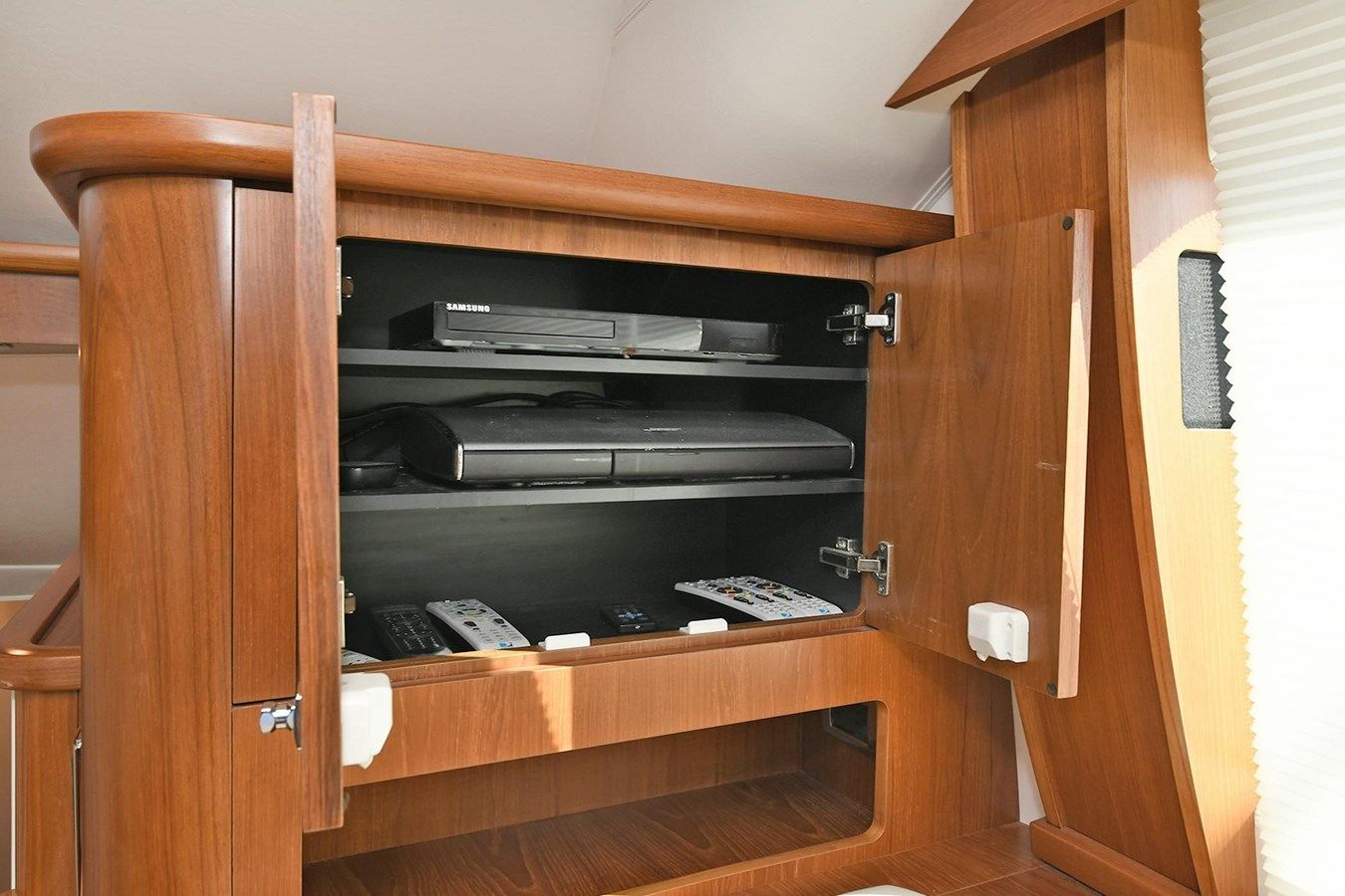 Купить яхту No Name - Tiara в Shestakov Yacht Sales