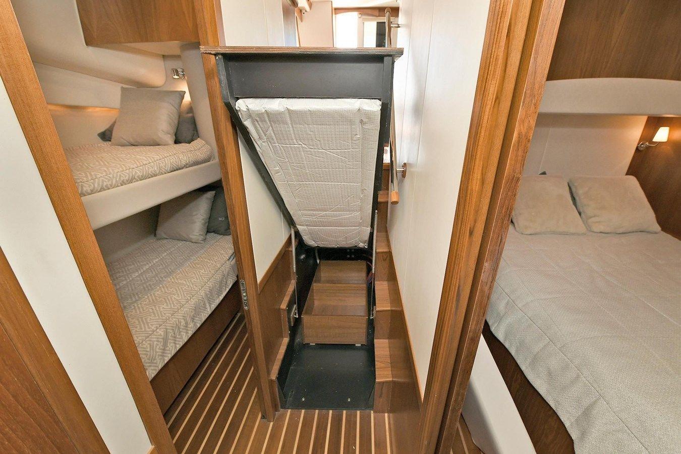 No Name - Tiara yacht sale