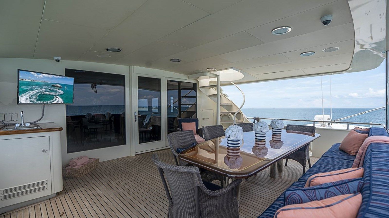 Buy a yacht TRUE NORTH - Broward Yacht