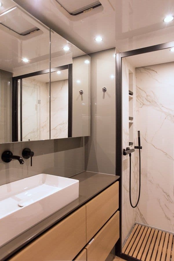 the best price on KAILUA 74 Sailing