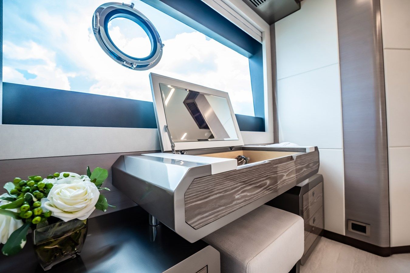 Продажа яхты Aquasition 2021