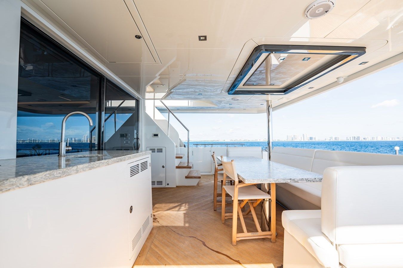 Купить яхту Aquasition - Ocean Alexander в Shestakov Yacht Sales