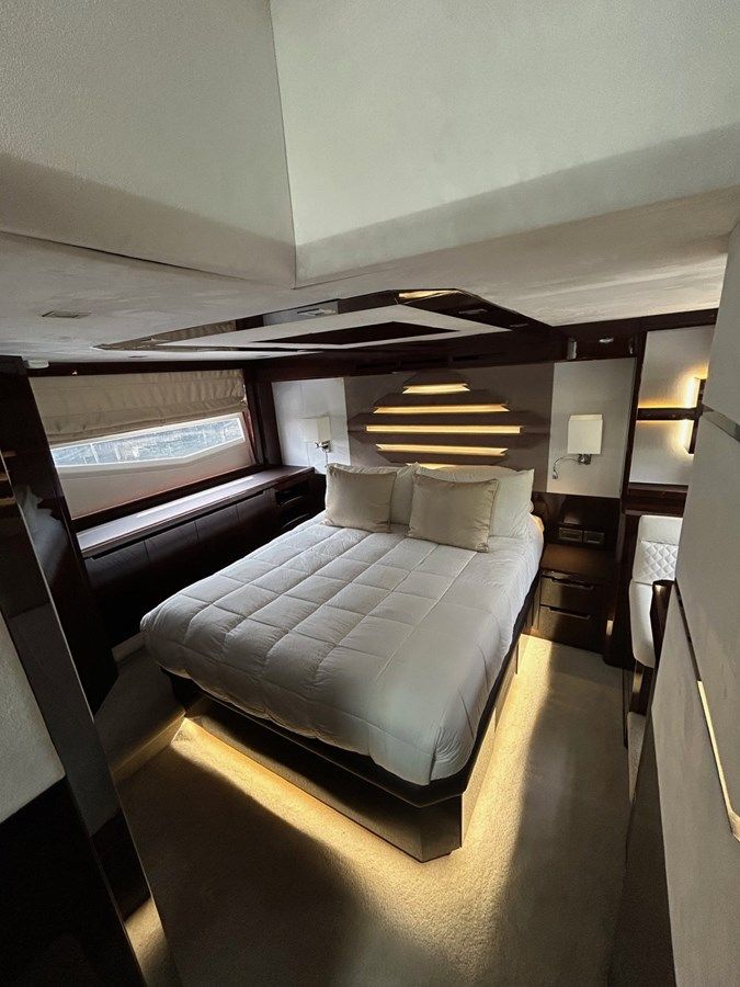 BUGSY - Galeon Yachts price