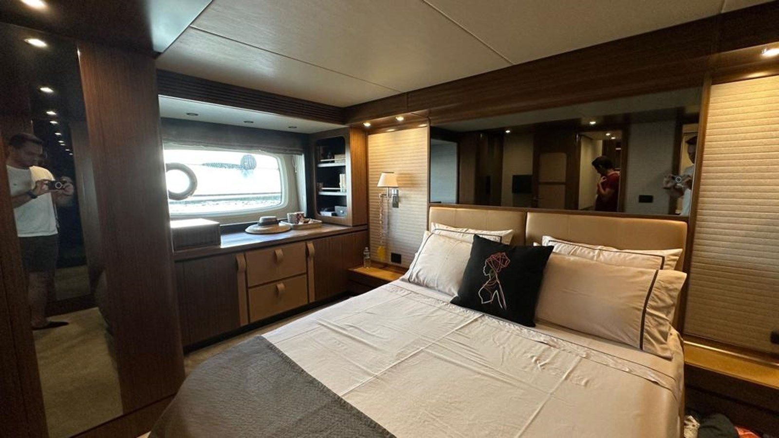 Buy a yacht NINE NINE WINE 2016