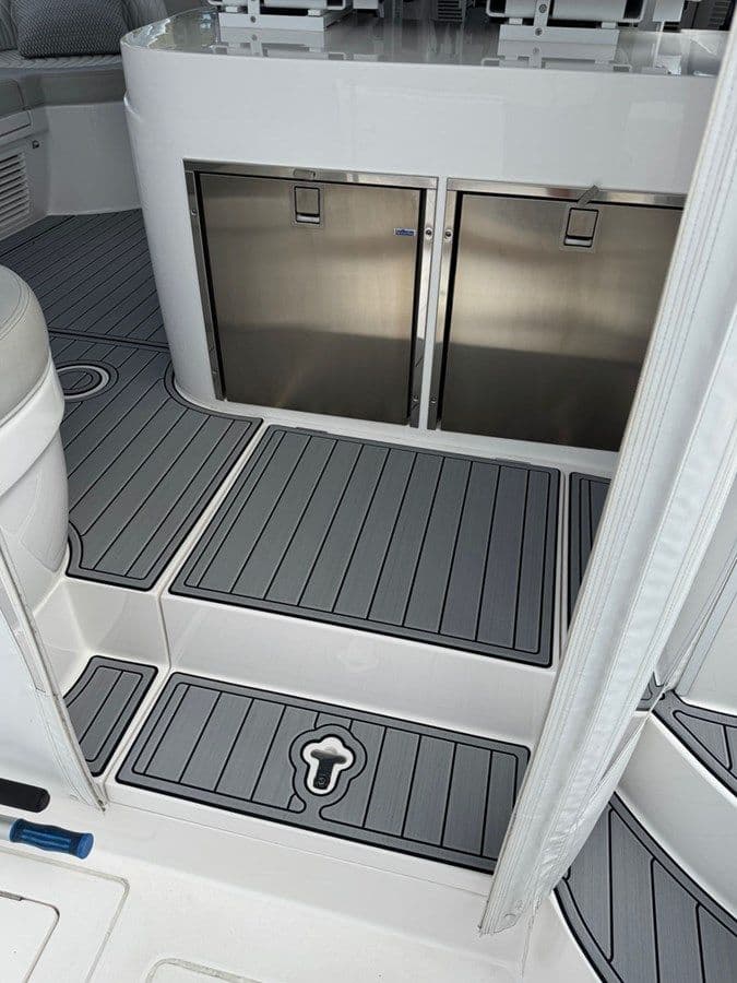 Buy a NET LOSS - Intrepid at Shestakov Yacht Sales