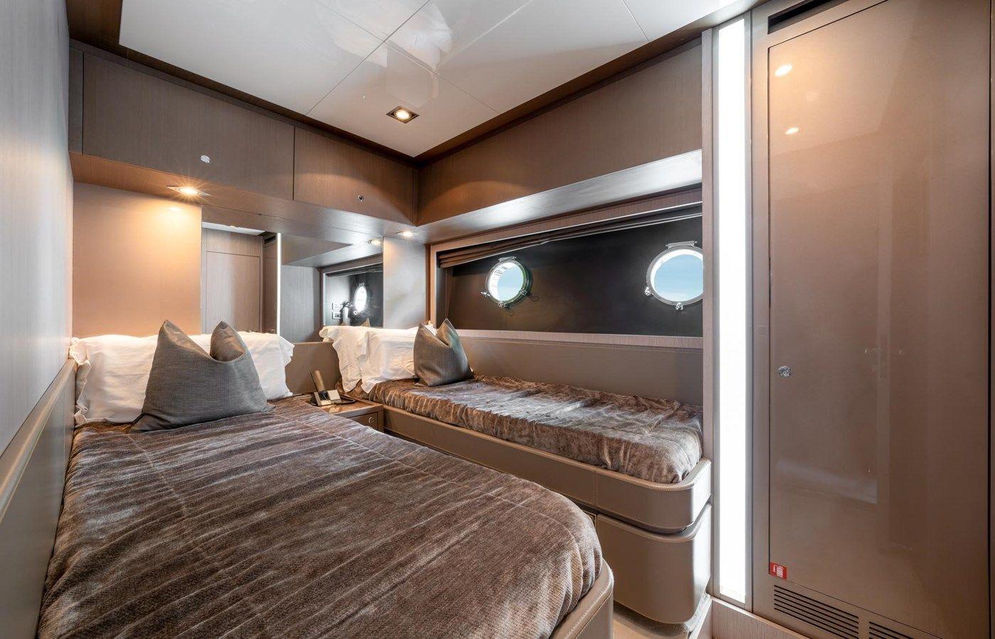 Купить DA ROSE - RIVA YACHT