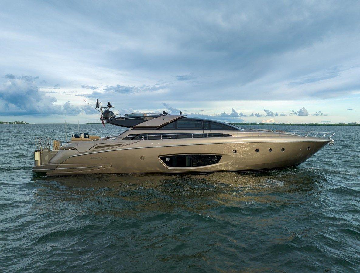 the best price on DA ROSE - RIVA YACHT