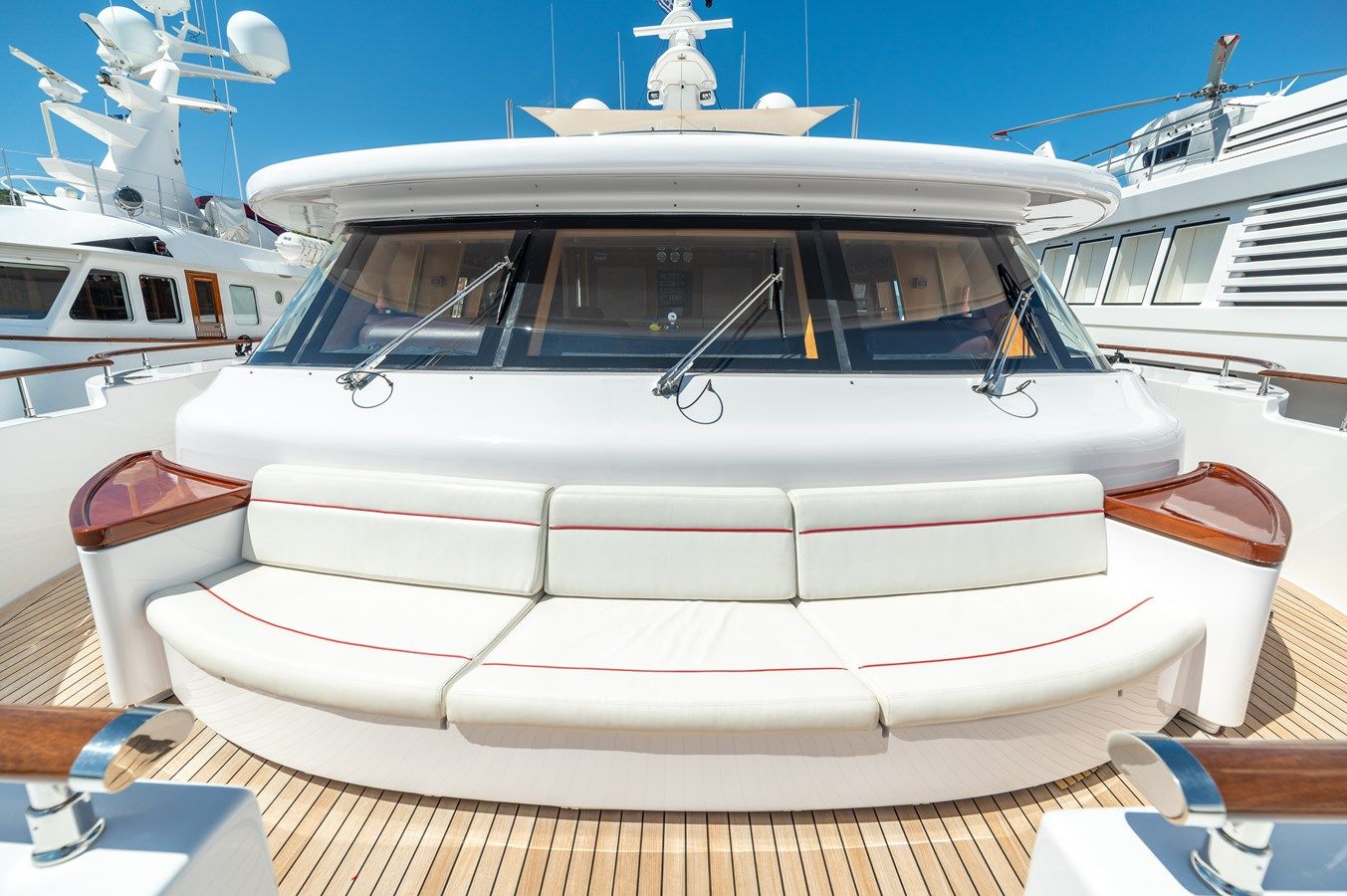 Buy a yacht EMOTION 2 - CRN