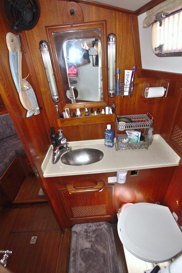 best yacht sales deals Satori 47 Center Cockpit Ketch
