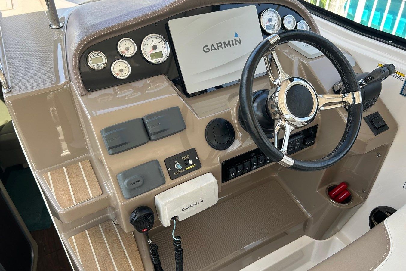 Buy a yacht TRANSPARENCY 2016