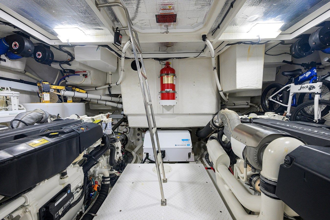 Продажа яхты UNORTHODOCS