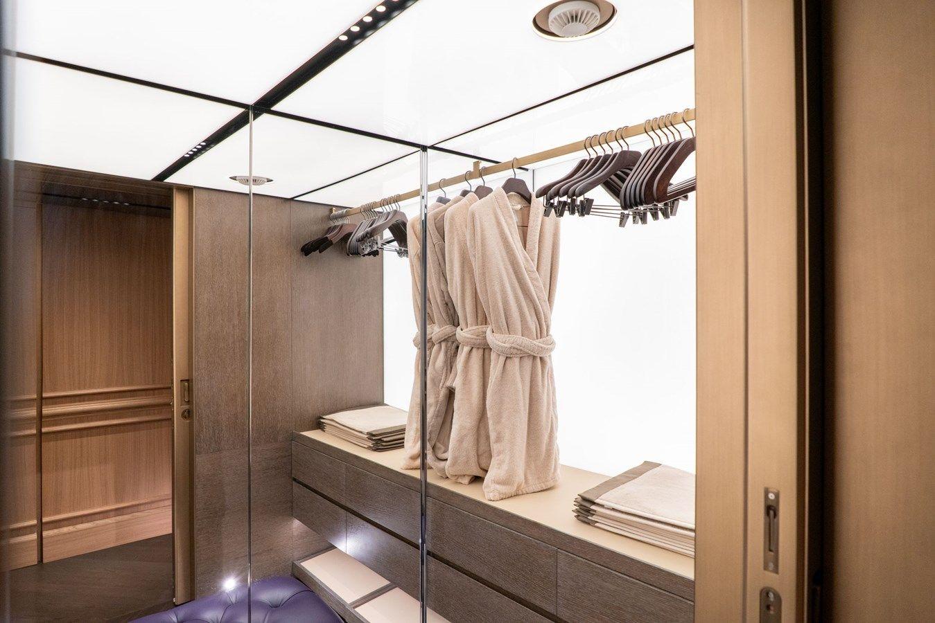 the best price on RAJA II 2025