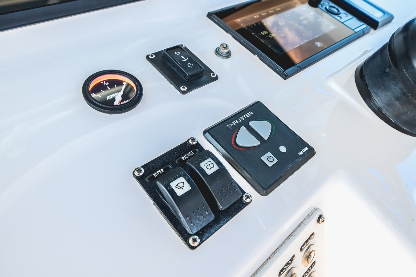 Продажа яхты MYTHENDRIL - Intrepid