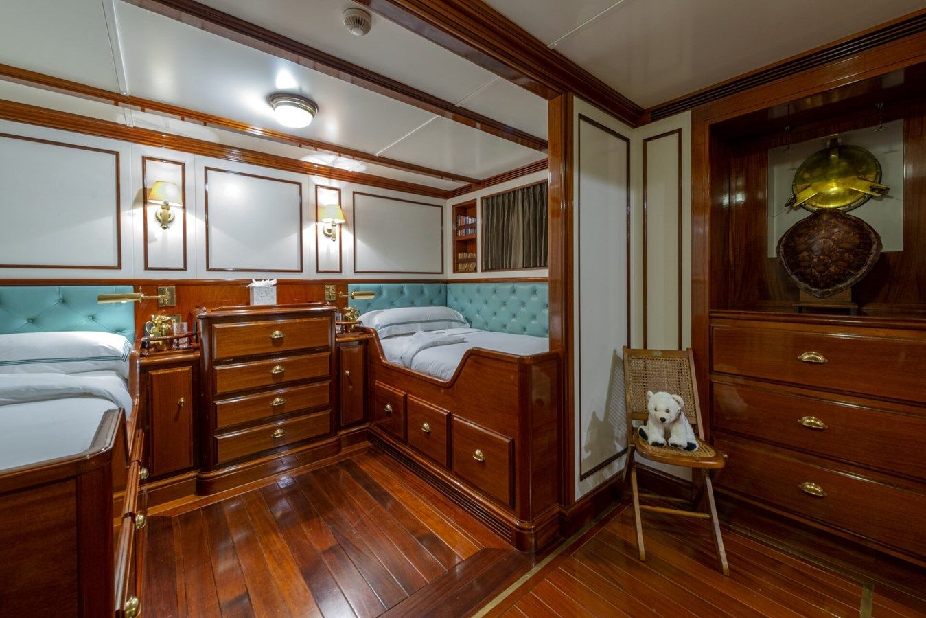 Buy a STEEL - PENDENNIS at Shestakov Yacht Sales