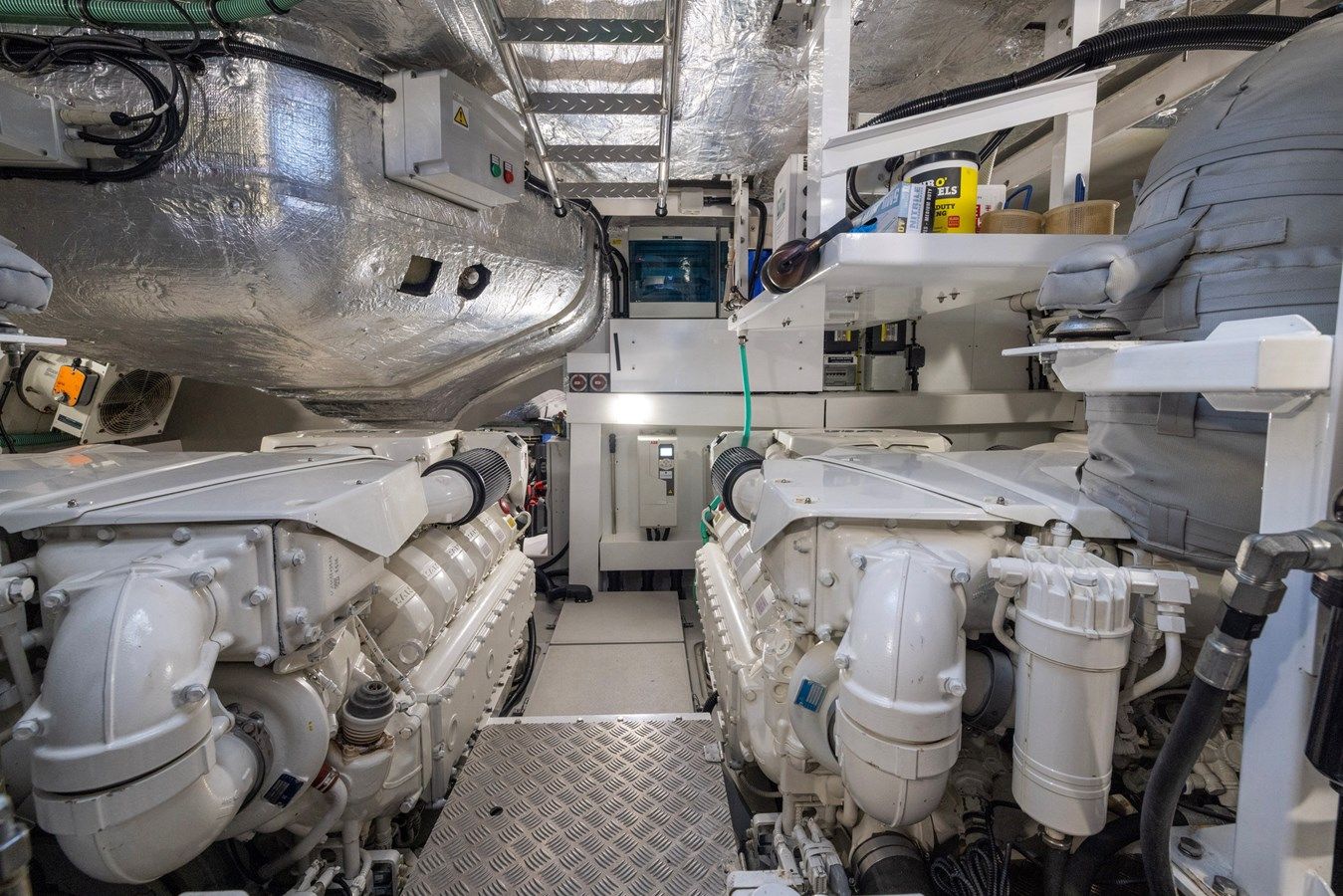 Купить яхту KB Jr - Sunseeker в Shestakov Yacht Sales