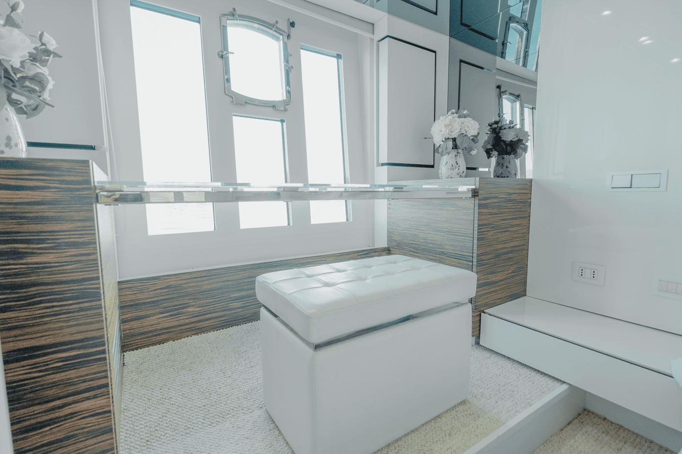 Продажа яхты SCUDERIA 72