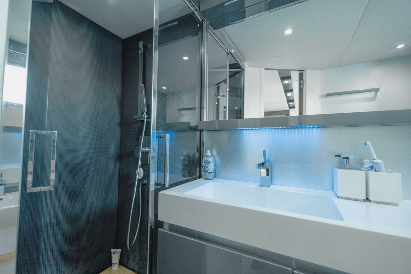 Стоимость яхты SCUDERIA