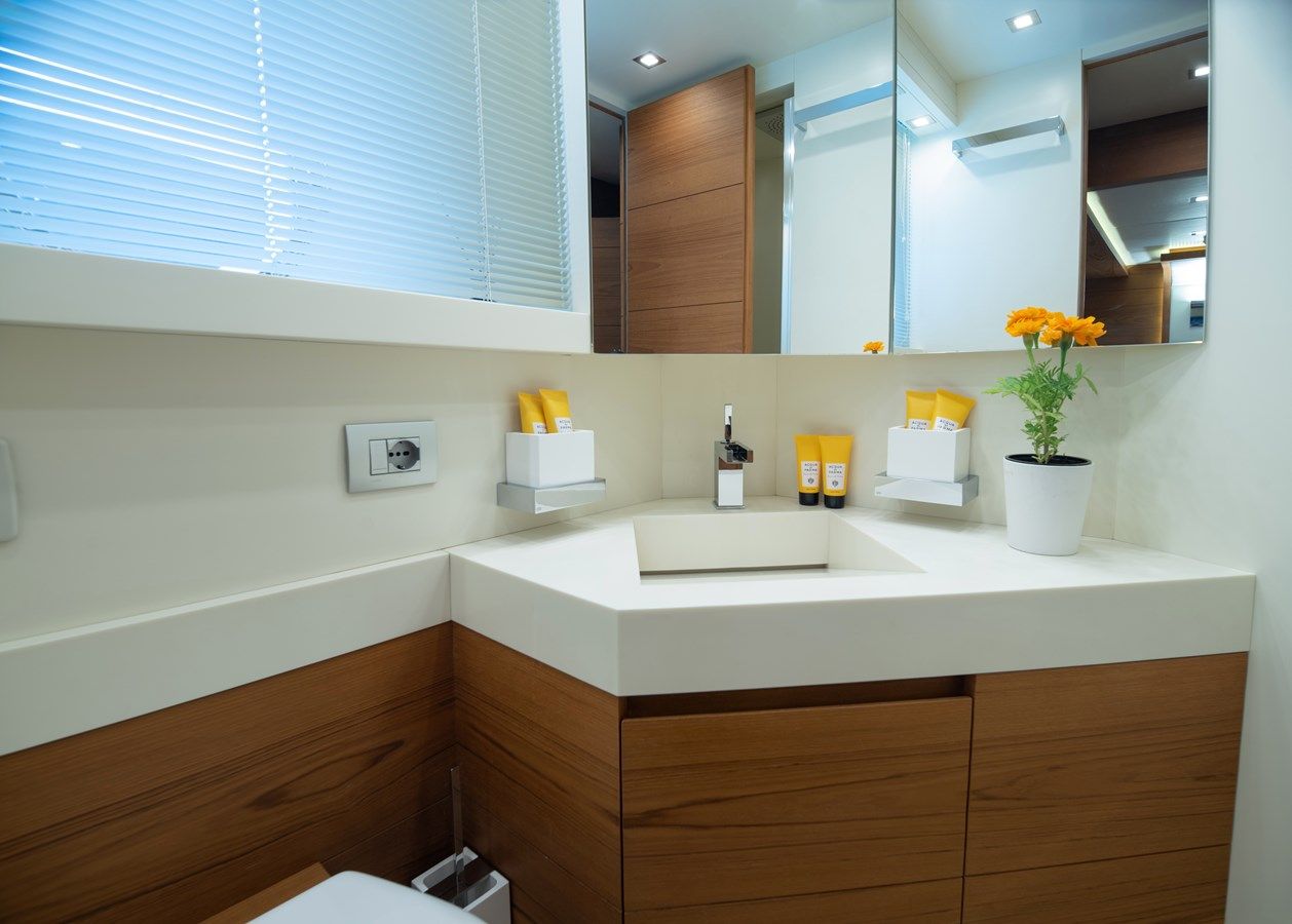 the best price on EL PECADO 82