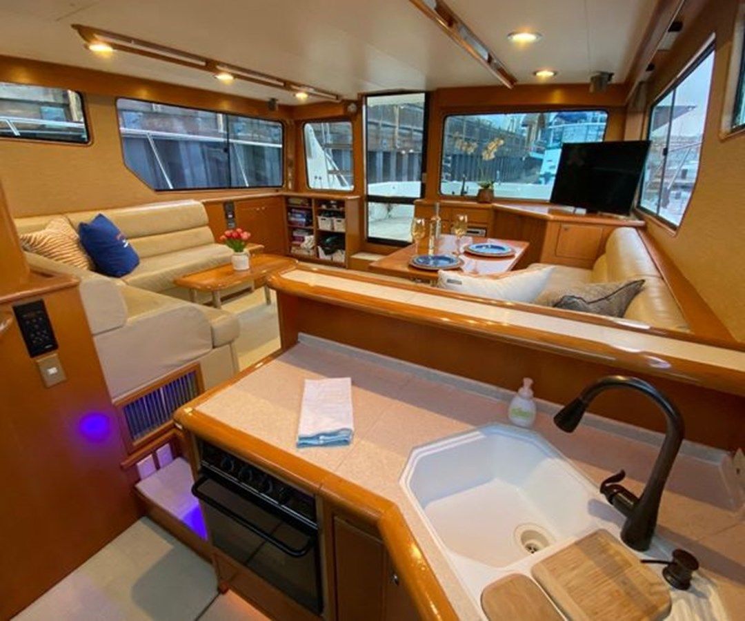 the best price on 50 ft 2001 Mikelson Luxury Sportfisher 2001