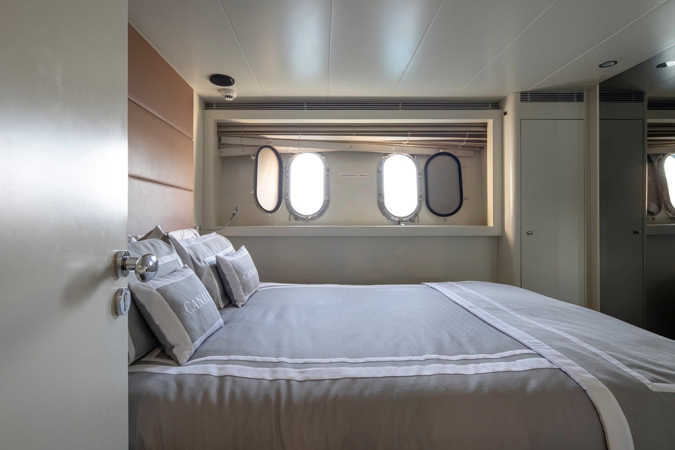 Buy a CANALI 110 at Shestakov Yacht Sales