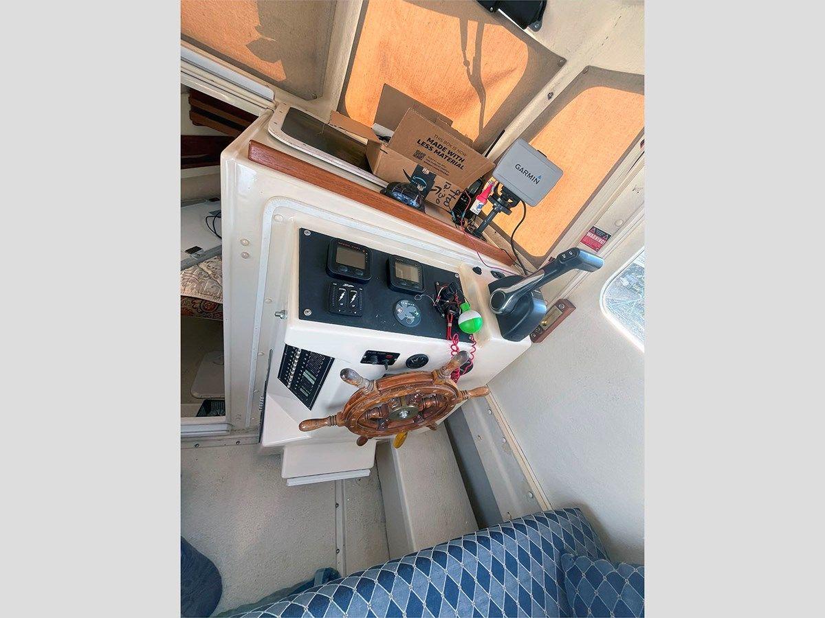 the best price on 24' Halifax 1999 Rosborough RF 246 24