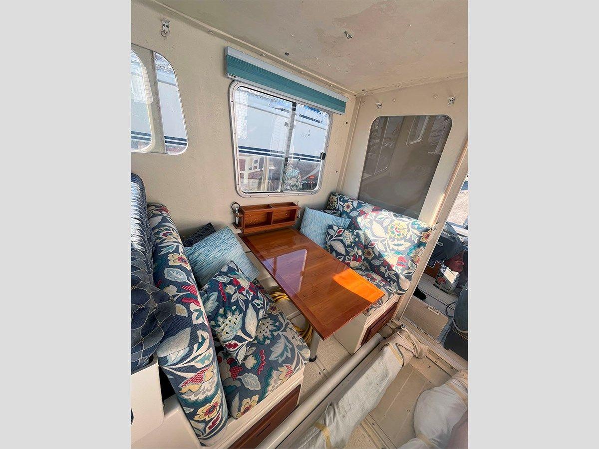 the best price on 24' Halifax 1999 Rosborough RF 246 - HALIFAX SHIPYARD