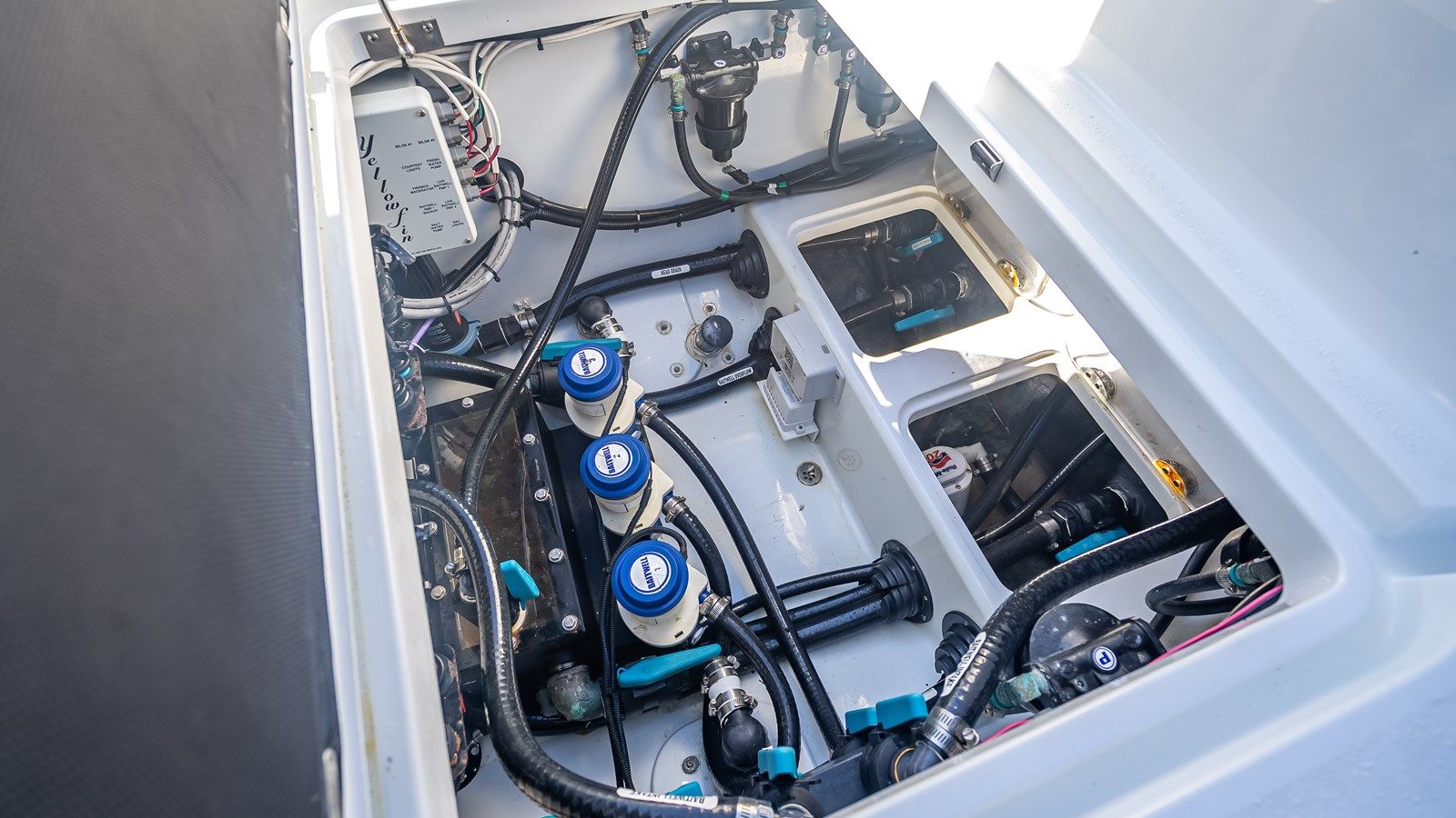 Buy a yacht Yellowfin 39 - YELLOWFIN