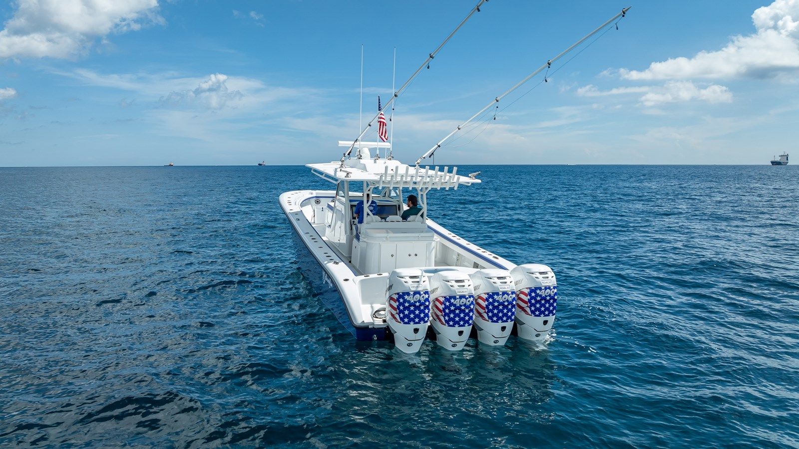 the best price on Yellowfin 39 - YELLOWFIN