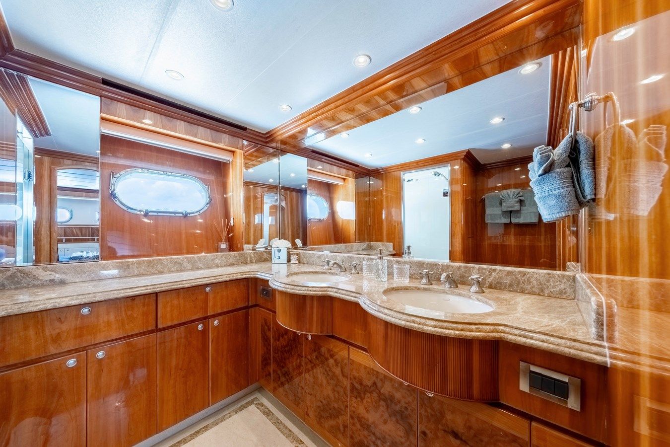 BRANDI WINE 114 yacht sale