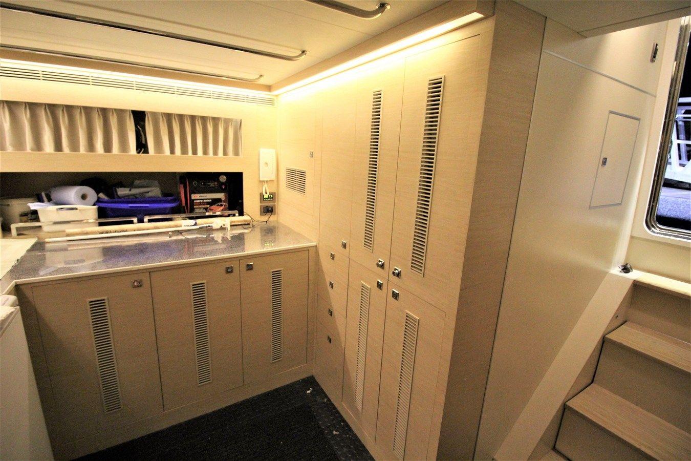 the best price on SHAKINA - Horizon Yachts