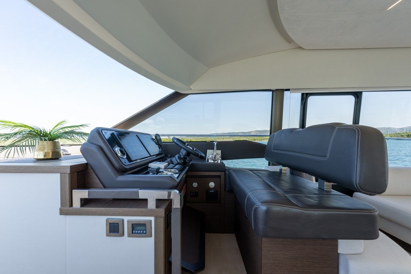 THE SUN 57 yacht sale