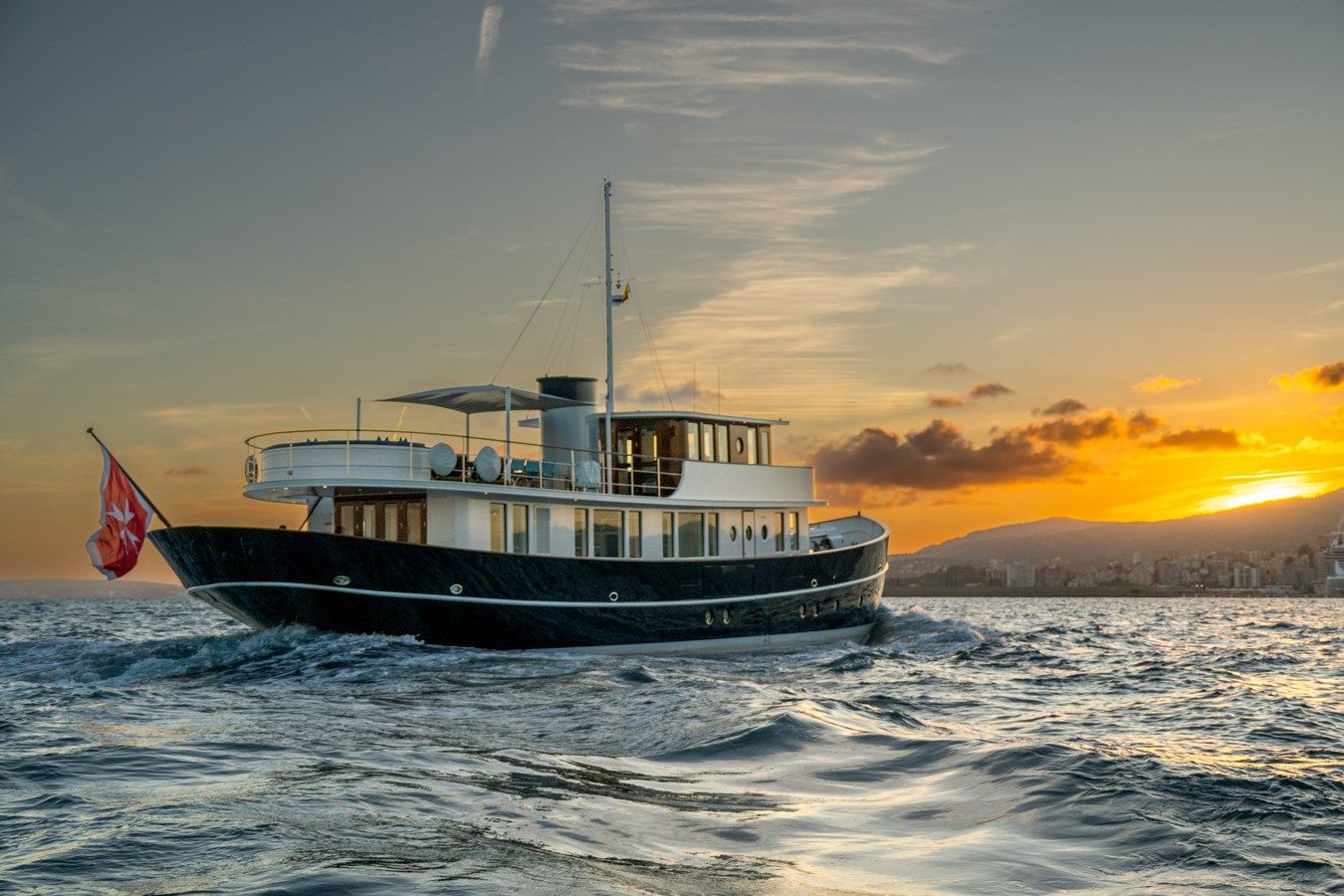 Лучшая цена на FAR NIENTE - SES YACHTS