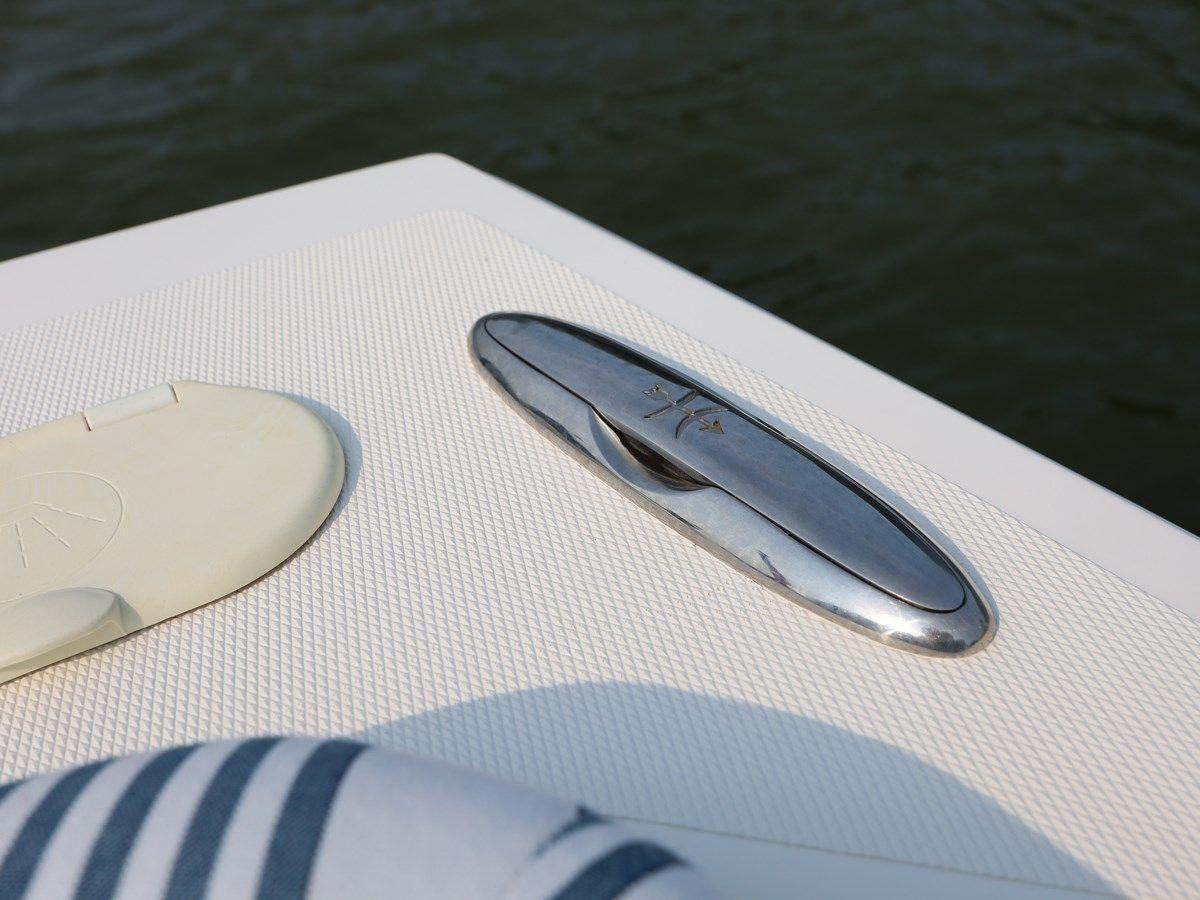 Продажа яхты BONHEUR - HUNT YACHTS