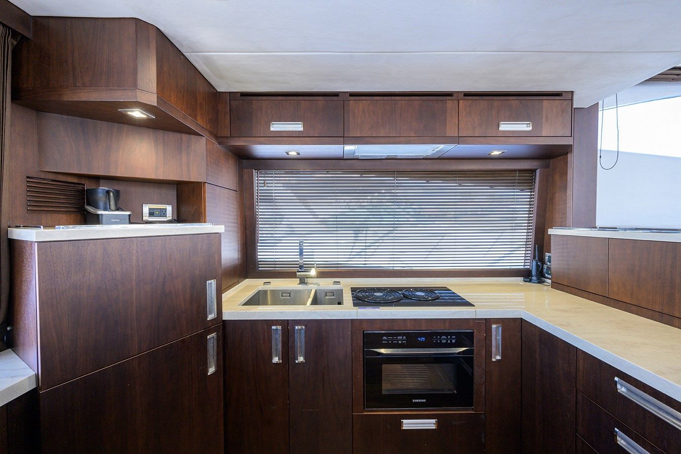 Продажа яхты AT EASE - Galeon Yachts