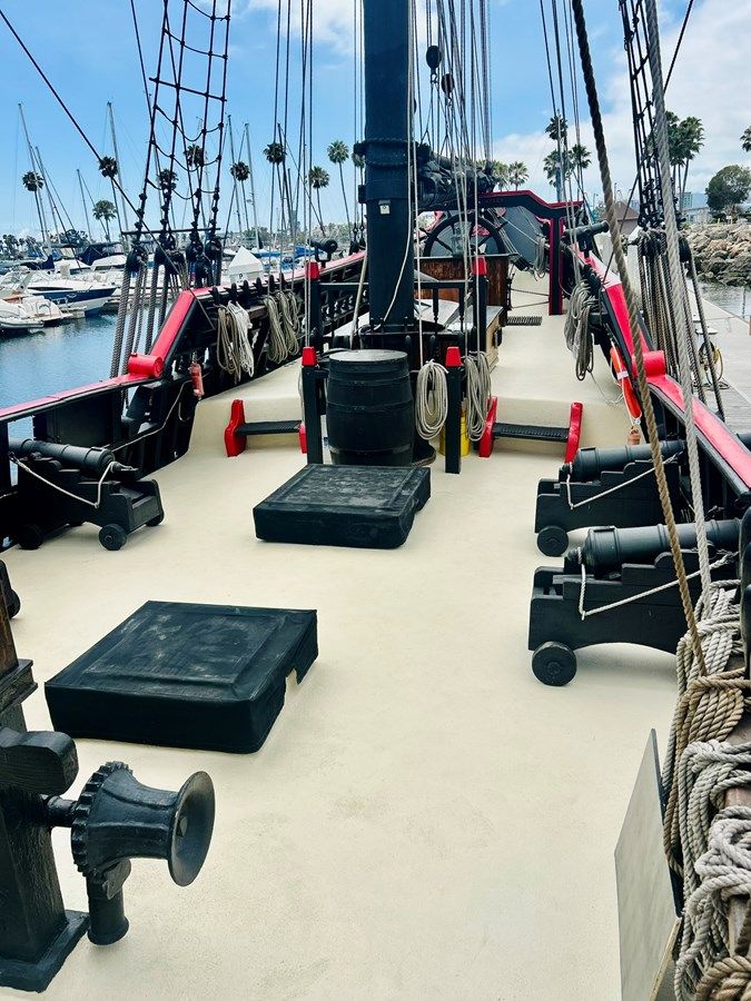 Devil's Gauntlet 1977