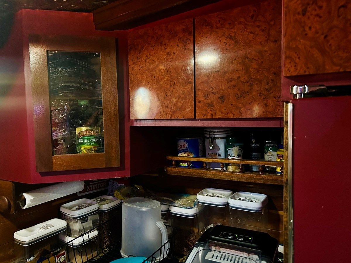 Купить Devil's Gauntlet 1977