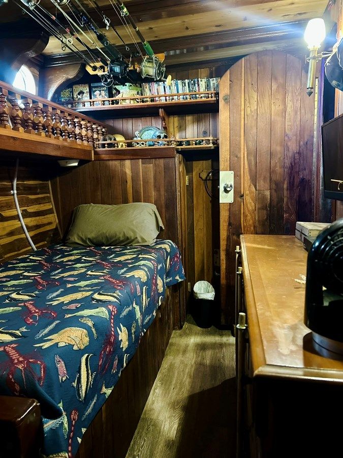 Стоимость яхты Devil's Gauntlet - CUSTOM BUILT