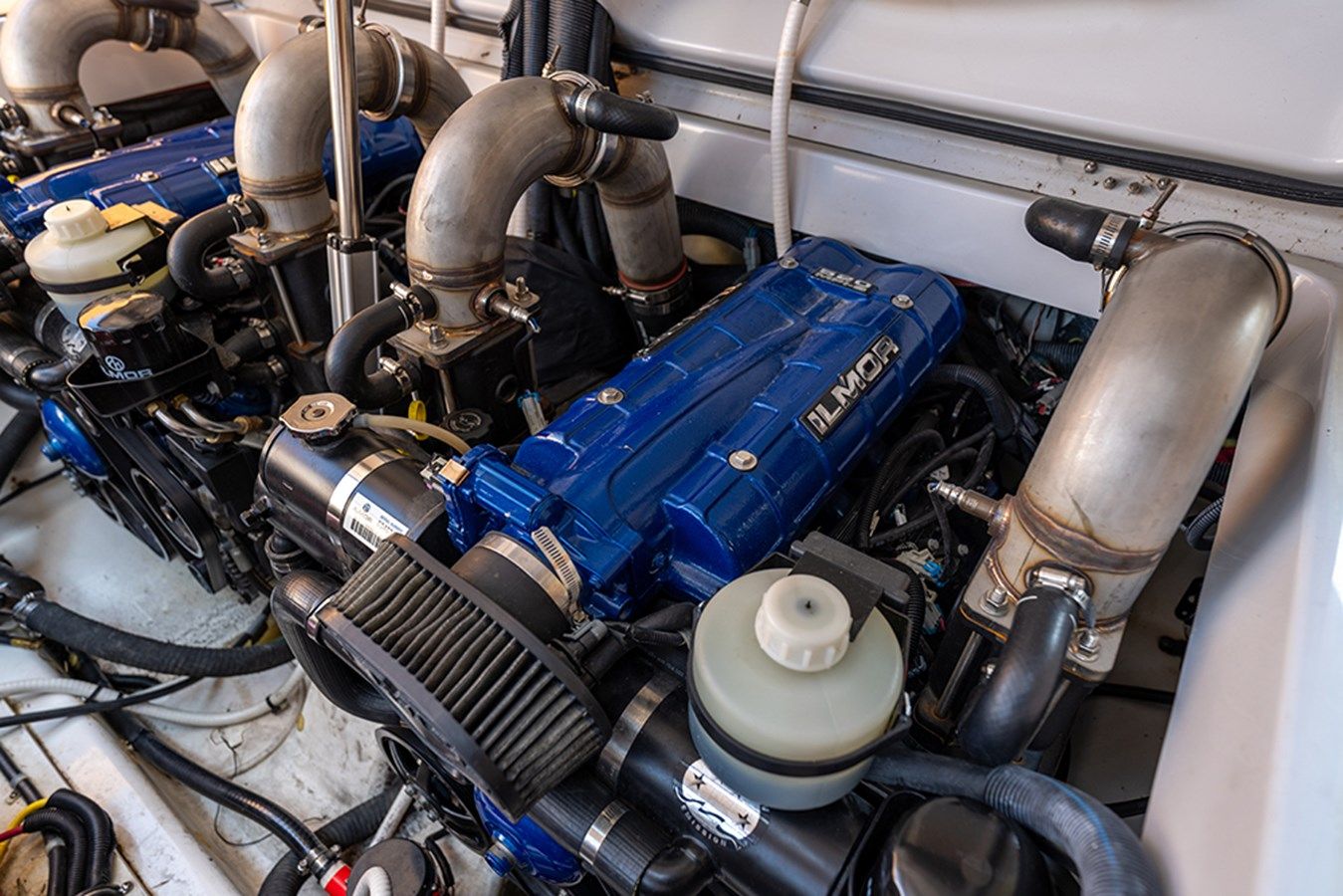 UNPLUGGED AV40 yacht sale