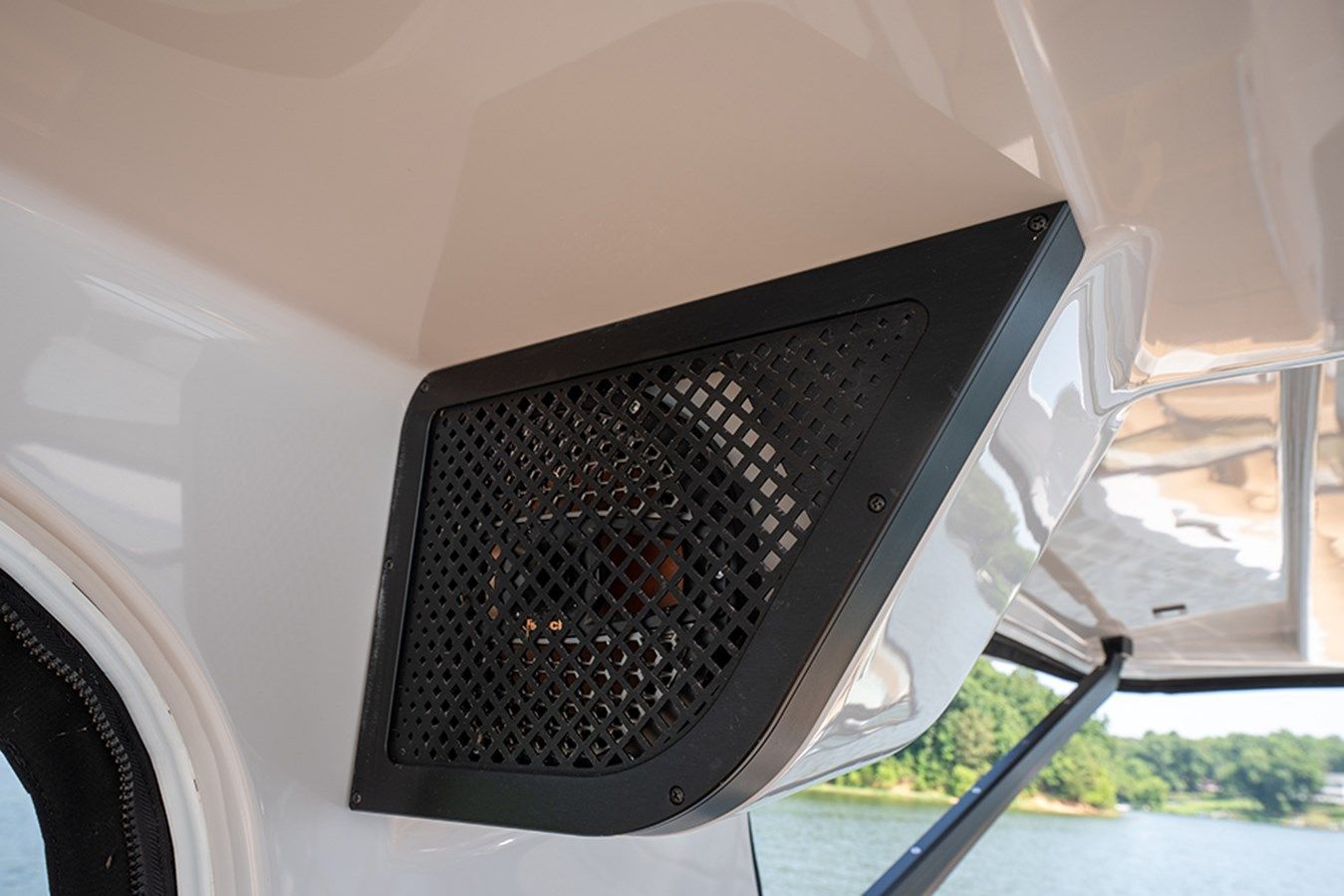 Buy a yacht UNPLUGGED 2023