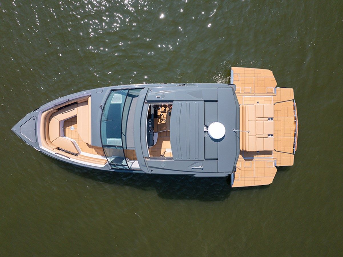 the best price on UNPLUGGED 40