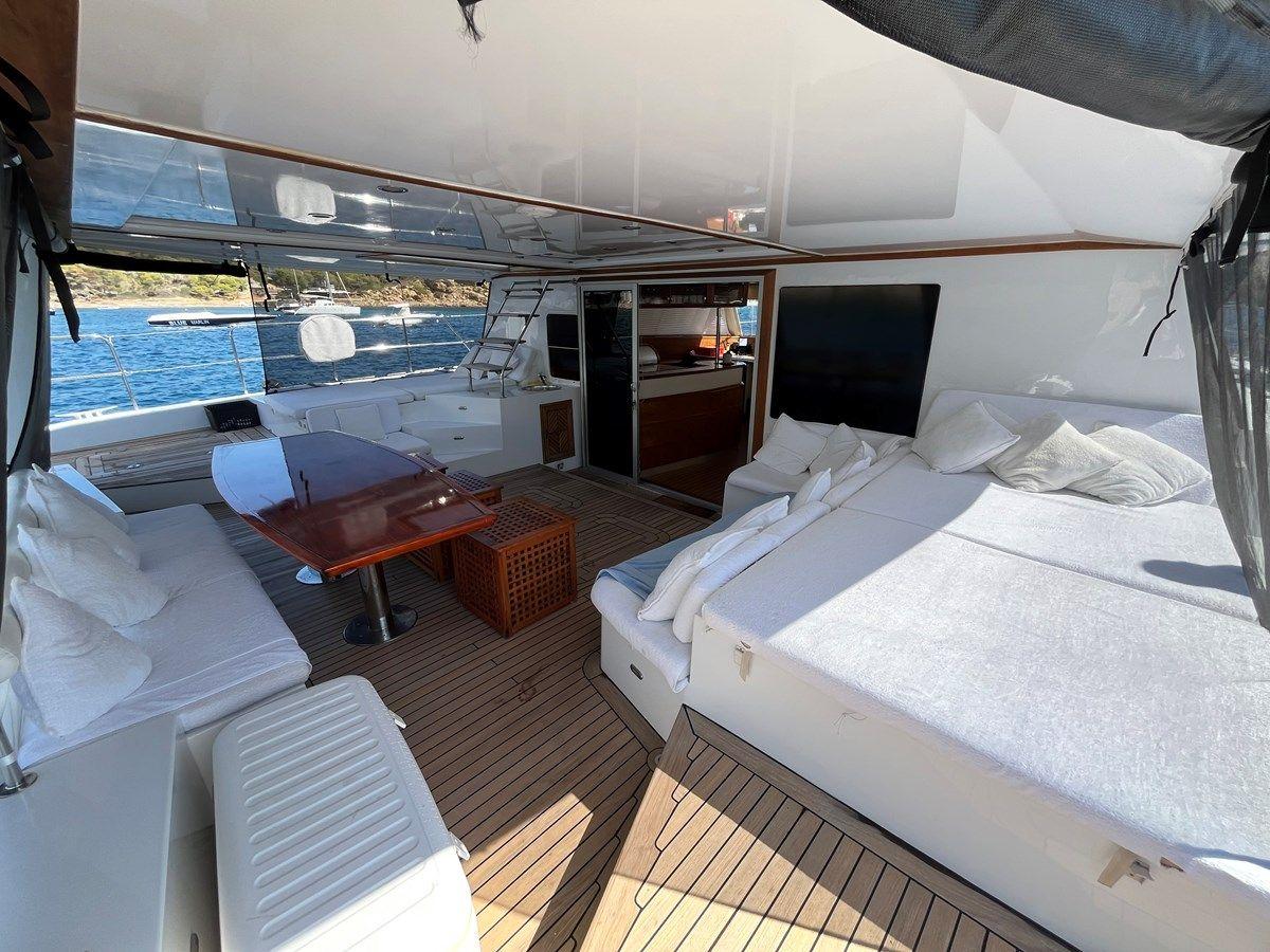 Buy a SUNREEF 60 at Shestakov Yacht Sales