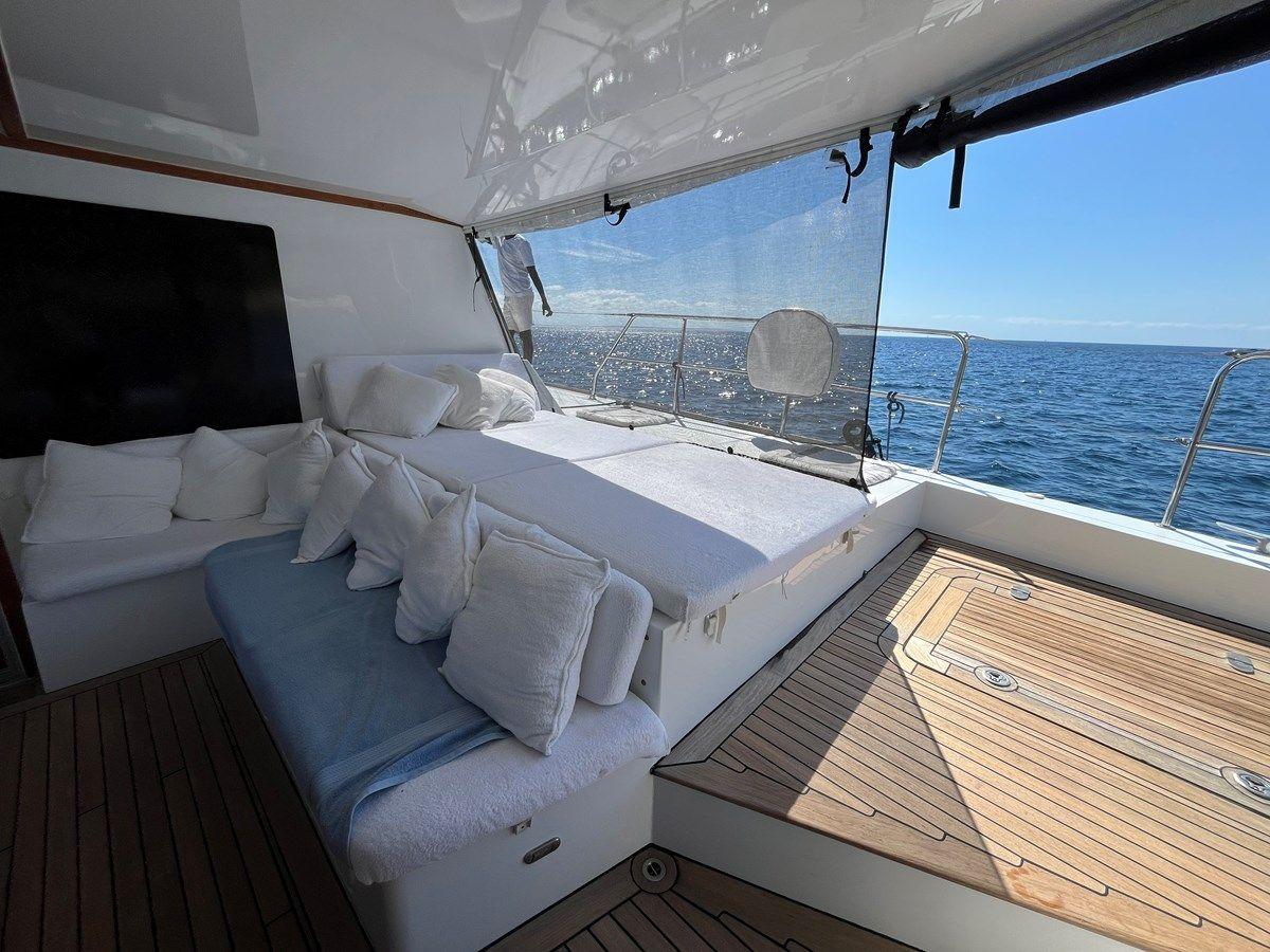 the best price on SUNREEF 60 - SUNREEF