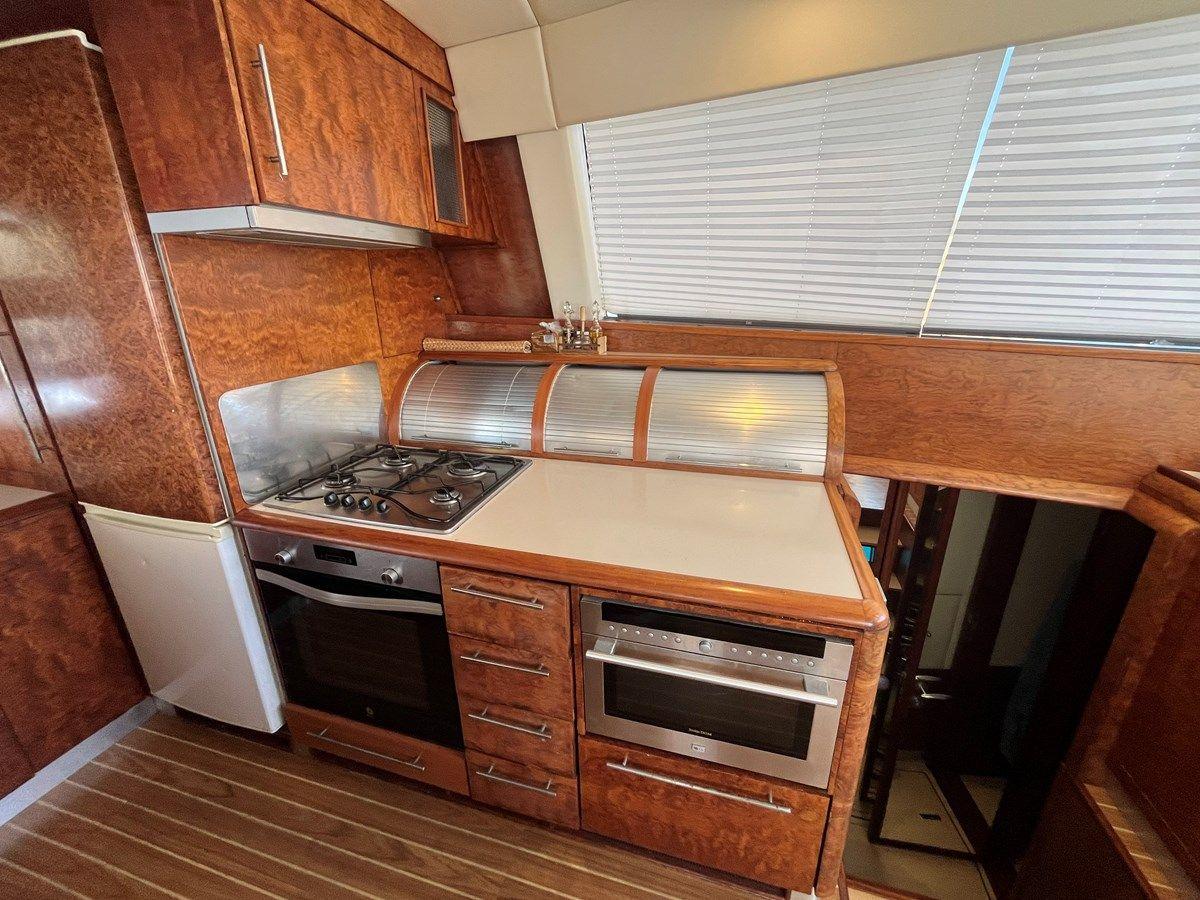 Buy a yacht SUNREEF 60 2005